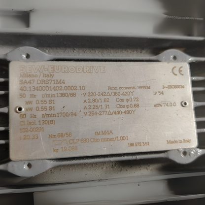 MOTOR CON CAJA REDUCTORA 0.55 KW