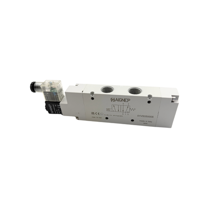 Electroválvula 1/2 5/2 vías monoestable con conector y bobina Aignep - Vista frontal
